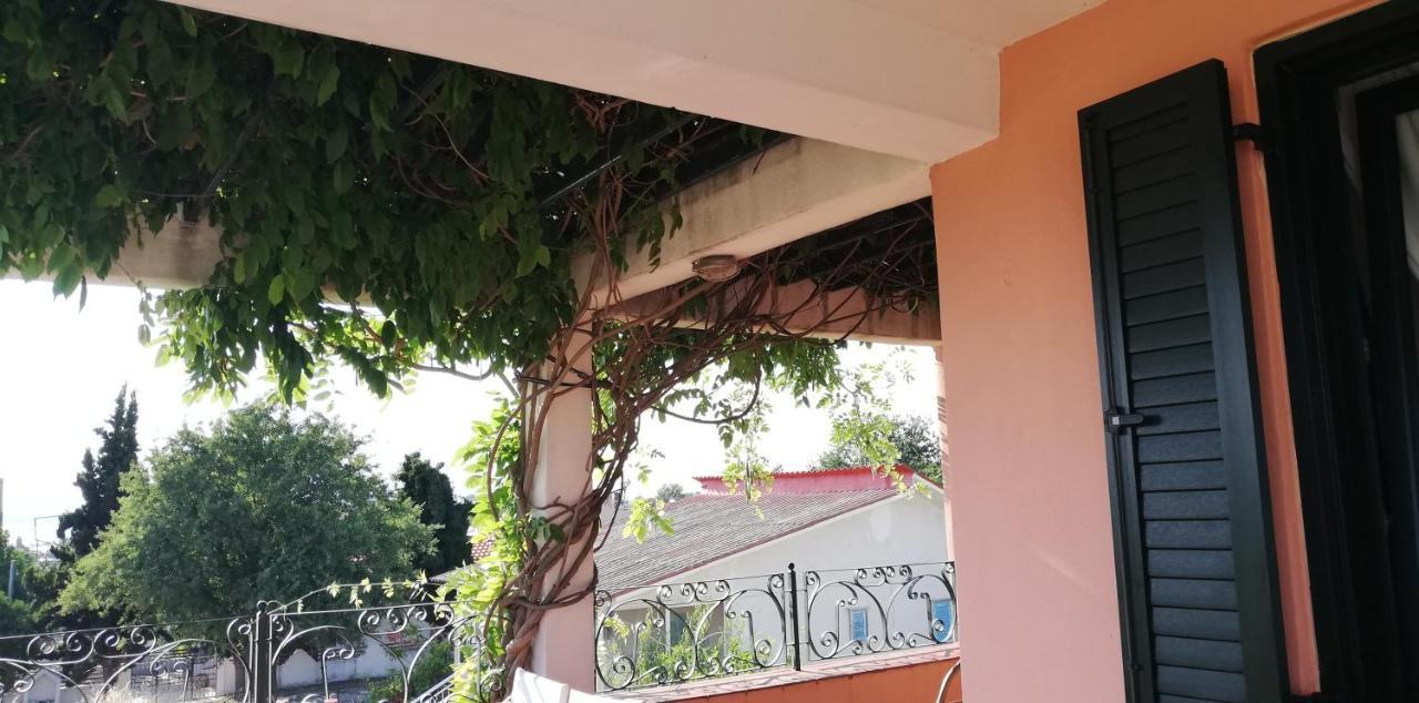 Olgas Villa Arogi Esterno foto